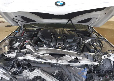 2017 BMW Alpina B7 xDrive из США, поврежденный, VIN WBA7F2C57HG421486